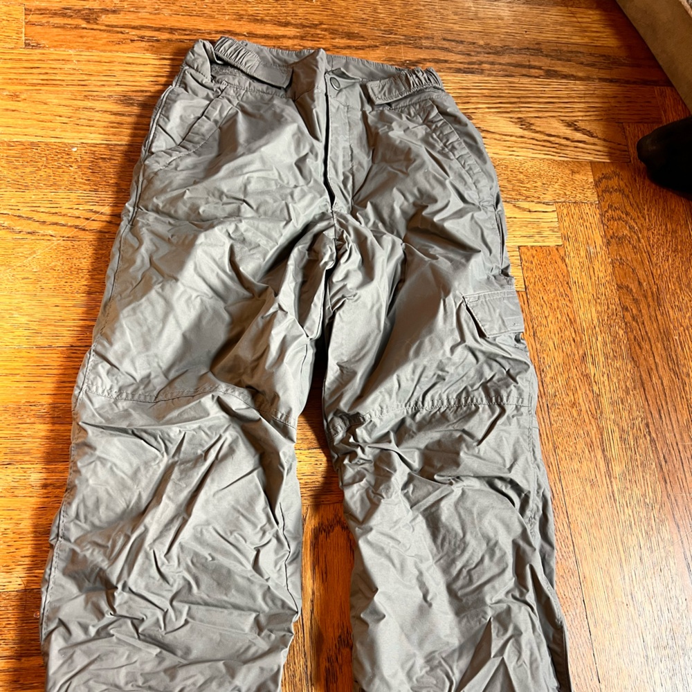 Columbia Kids Cargo Pants in Gray, 10-12